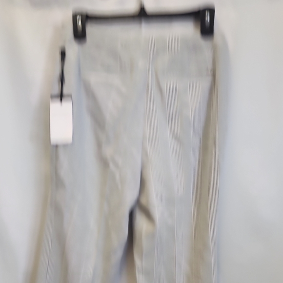 (0428) DKNY Gray Wide-Leg Trousers - Picture 8 of 9